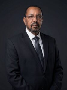الدكتور ريفة أحمد مبلل .. سادن المال العام.